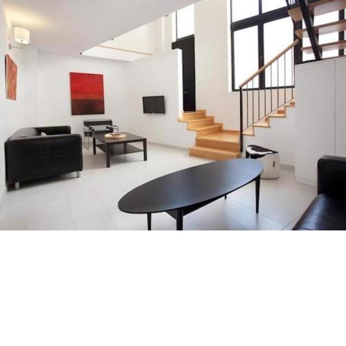 Spacious apartment for families near Park Guell