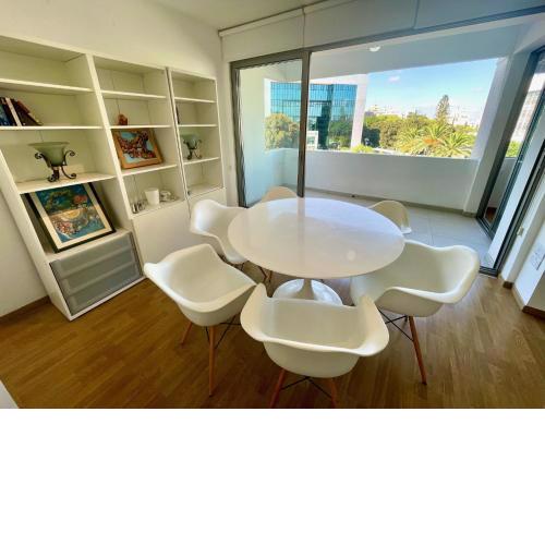 Spacious Apartment in Nicosia Landmark Hotel Area - Stasinou By Platform 357