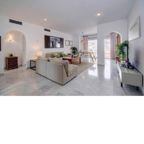 Spacious, Fresh and Fantastic Views