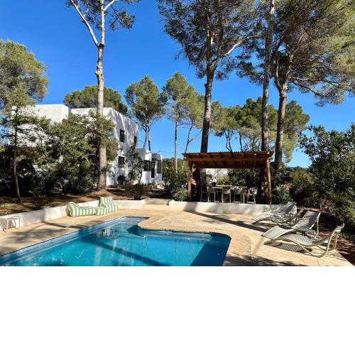 Spacious & Luxury villa in centre Ibiza