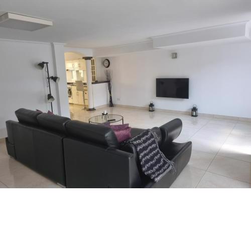 Spacious modern apartment in peacefull Las Coloradas, close to Papagayo Beaches