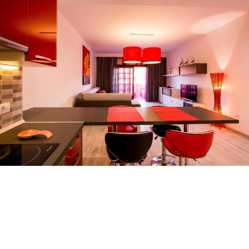 Spacious & Stylish apartment Los Cristianos
