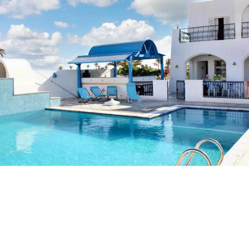 Spacious villa with private pool in Djerba