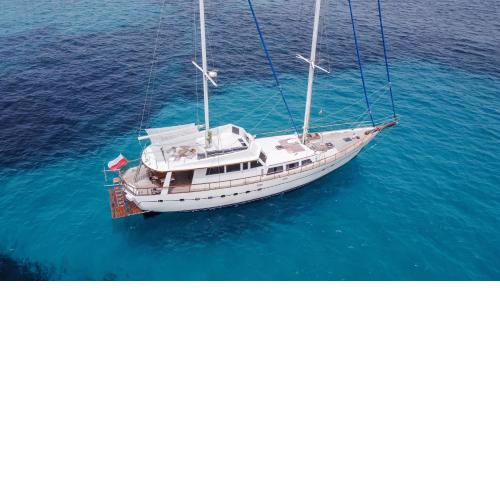 SPACIOUS YACHT HOTEL BARCELONA CITY CENTER 5 CABINs