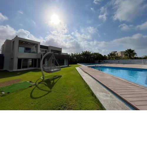 Standalone villa sea view hacienda bay