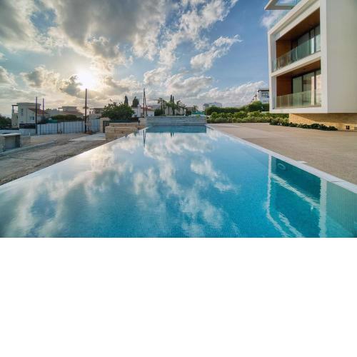 Starry Bay luxury home