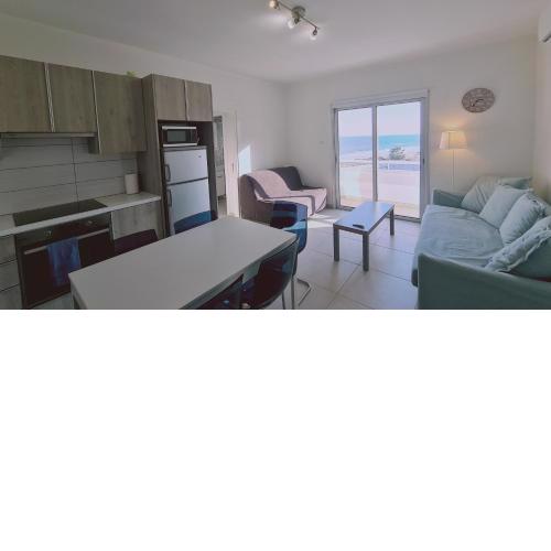 STAY Beach Wave Apartment