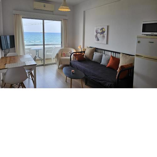STAY Dreamy Seaside Apartment