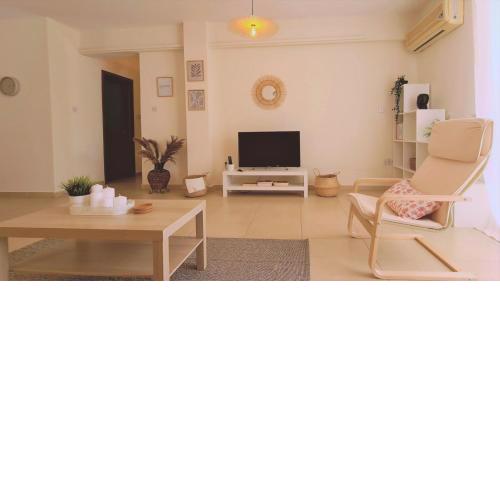 STAY Sunny Palms Apt