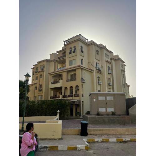 Stella Marina - New Alamein 3 Bedrooms appt with roof view of Alamein towers