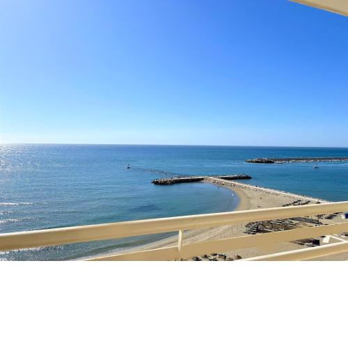 Stella Maris Estrella del Mar Ecobeach Fuengirola