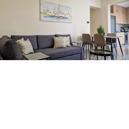 Steps from the Sea, Downtown, Balcony - Prokymea 74