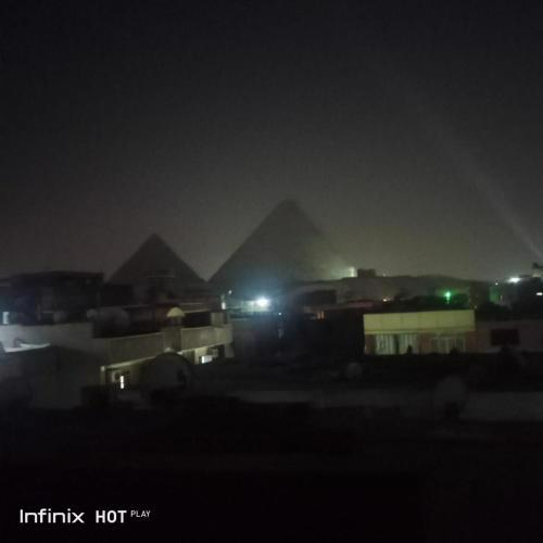 story pyramids inn
