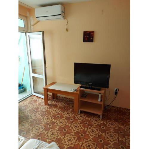 Studio and 1bedroom apartment Burgas - Economy