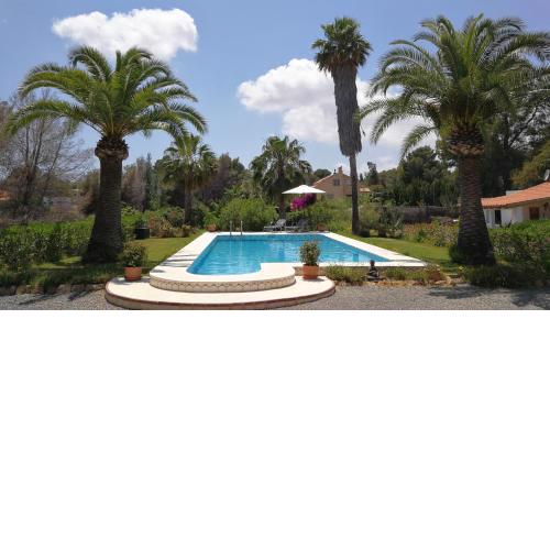Studio Apartment in grosser Villa mit Pool