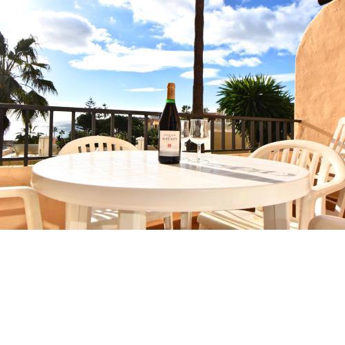 Studio Apt Walking Distance to Beach Wyndham Resor