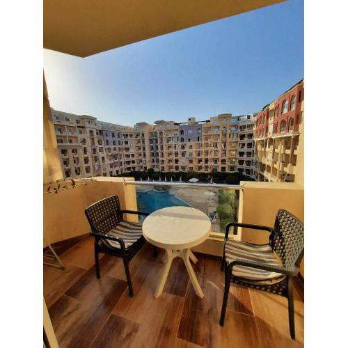 Studio Florenza Khamsin