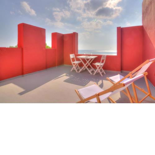 Studio in the Red Wall building by Ricardo Bofill - MURALLA ROJA