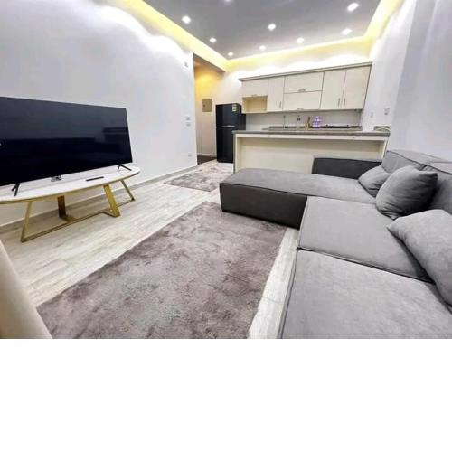 Studio inside Casa Beverly Hills Compound رقم الهاتف صفر صفر اتنين صفر واحد واحد صفر اتنين اربعه ثلاثه صفر 222