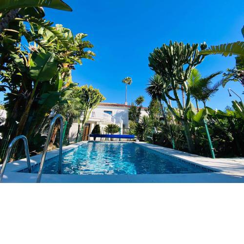 Studio-near the beach, BBQ and seawater pool