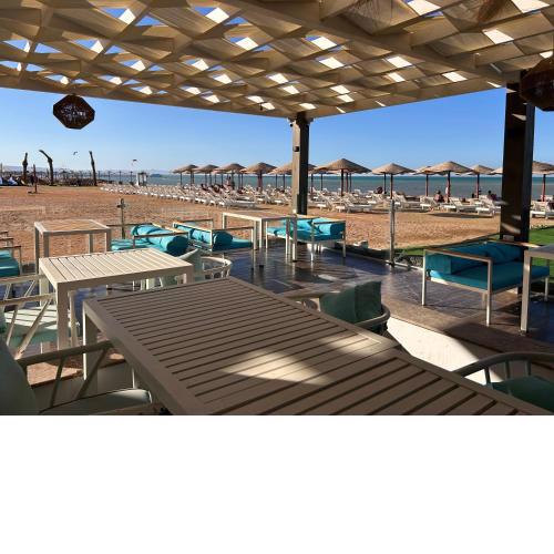 Studio with Seaview in Fanadir Bay Resort with Free Pool, Beach and Aquapark Access