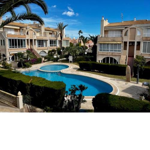 Stunning 2 Bed Apt Los Frutales Torrevieja