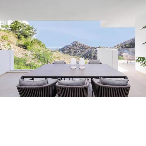 Stunning 2 bedroom Palo Alto, pool + gym RDR304