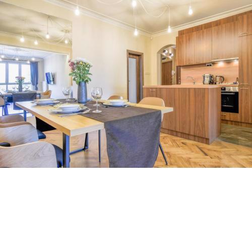 Stunning 2BDR Condo on Historic Location in Center