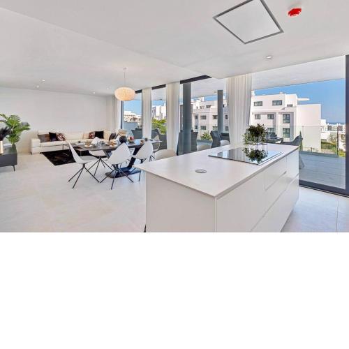Stunning apart with private pool