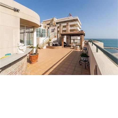 Stunning Apartment In Fuengirola
