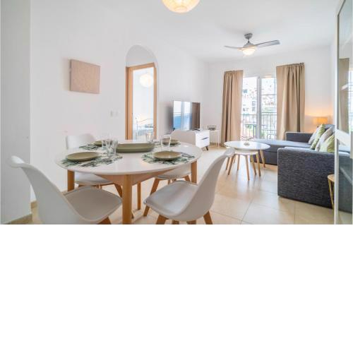 Stunning Apartment In Torrox With House Sea View