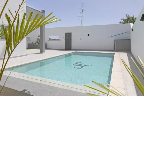 Stunning Apartment within Villa Nr Los Cristianos