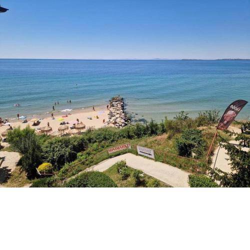 Stunning Beach View Apartment