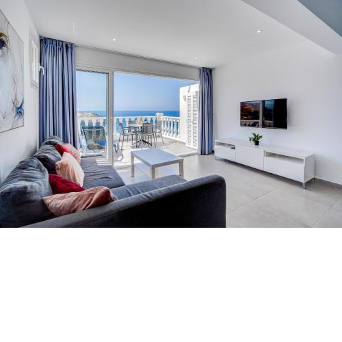 Stunning flat with wonderful sea views