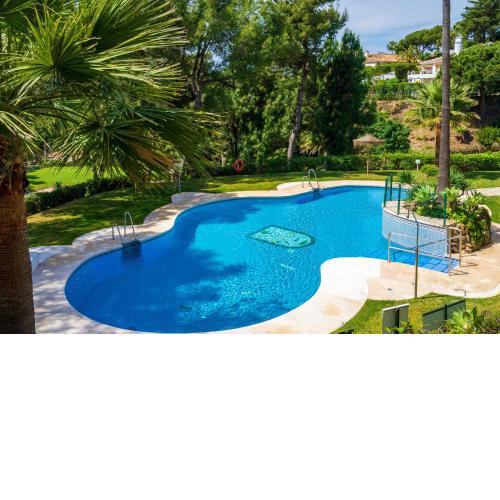 Stunning golf and garden flat in La Siesta Golf Calahonda
