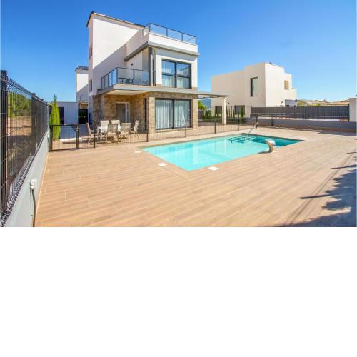 Stunning Home In Castalla With Wifi