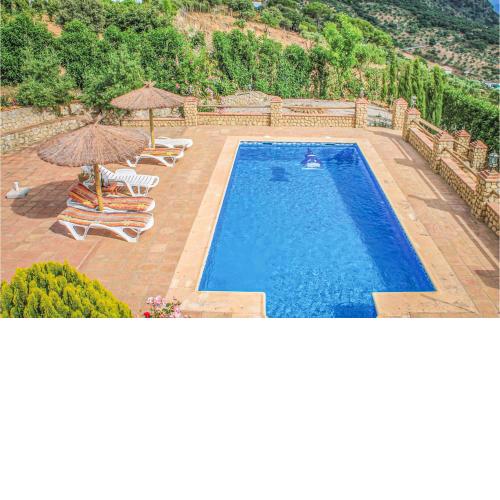 Stunning Home In El Gastor With Wifi