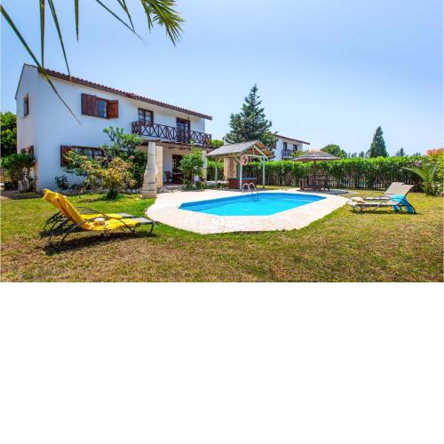 Stunning Home In Pomos With Wifi