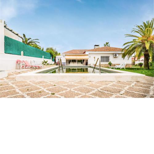 Stunning Home In Valencina De La Concep With Wifi