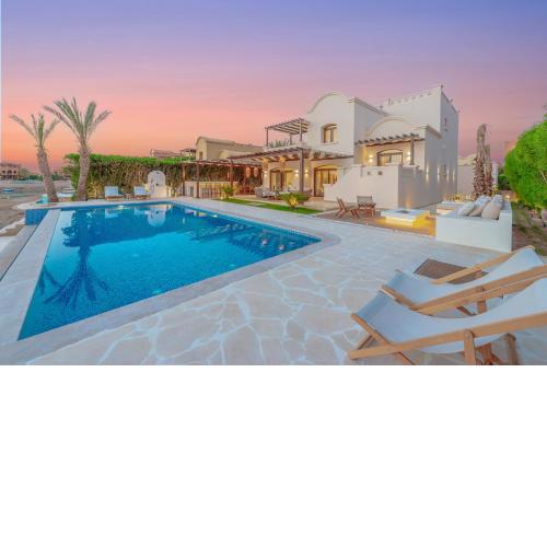 Stunning Luxurious 5 BR Villa at West Golf El Gouna