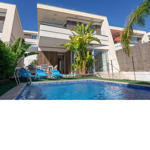 Stunning New Build 3 Bed Villa with Private Pool