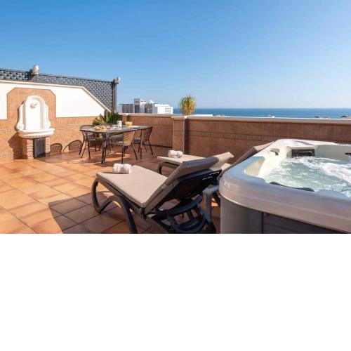 Stunning Penthouse in the centre of Nerja