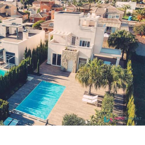 Stunning villa in Playa Honda