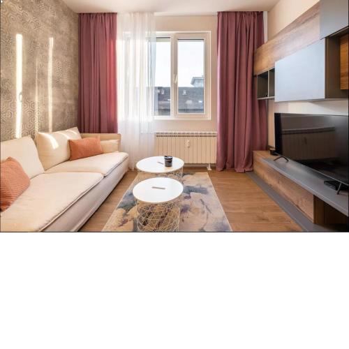 Stylish 1BDR Central Apartment