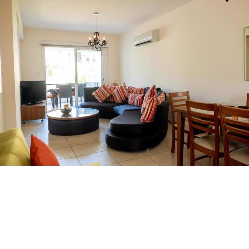 Stylish 2 Bedroom apartment in Pegia