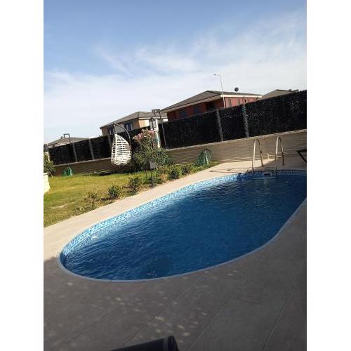 Stylish 2-BR Apt with Pool Near Sarımsaklı Beach