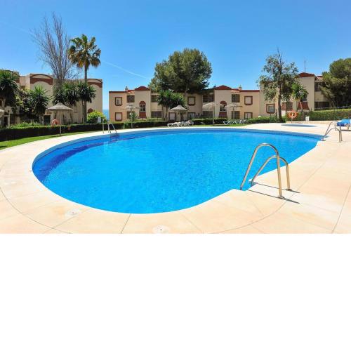 Stylish 2BR Club Caronte, Mijas Costa