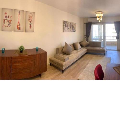 Stylish 3-BR Hotel Apt Madinaty
