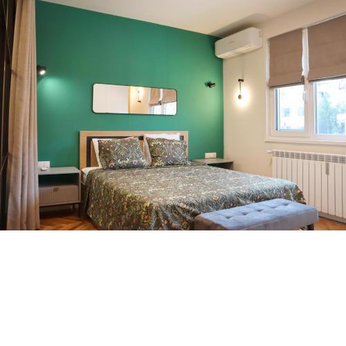 Stylish and Quiet Apt with Balcony