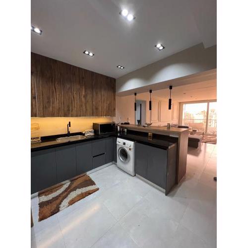 Stylish Apartment Prime Location